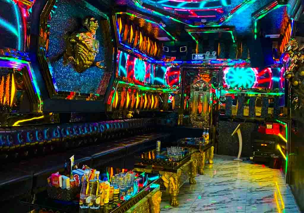 Karaoke Apollo 40 Xuân La | Đặt Phòng | Karaokehanoi.com